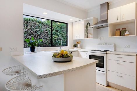 Photo of property in 1/4 Sylvan Park Avenue, Milford, Auckland, 0620