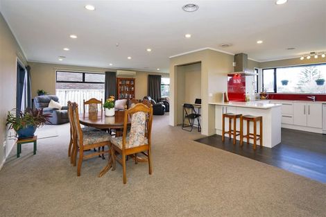 Photo of property in 32 Ronald Court, Pukete, Hamilton, 3200