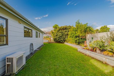 Photo of property in 2/21 Rapallo Place, Farm Cove, Auckland, 2012