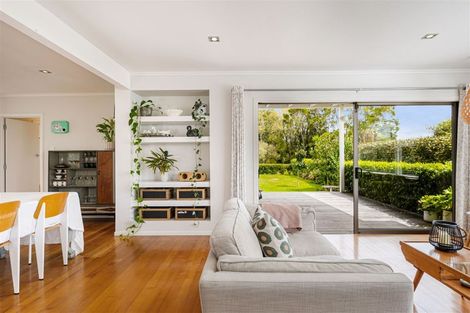 Photo of property in 12 Trigg Road, Huapai, Kumeu, 0810