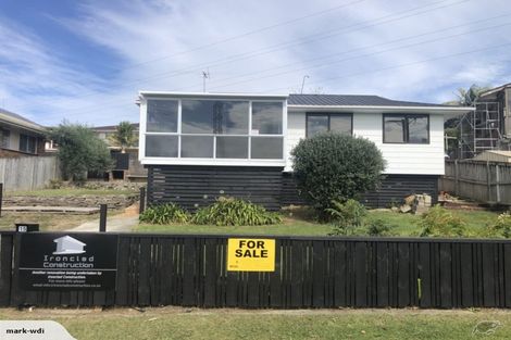 Photo of property in 15 Wakeling Avenue, Te Atatu South, Auckland, 0610