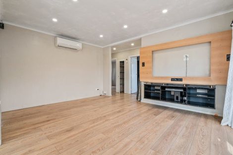 Photo of property in 16 Scott Road, Papakura, 2110