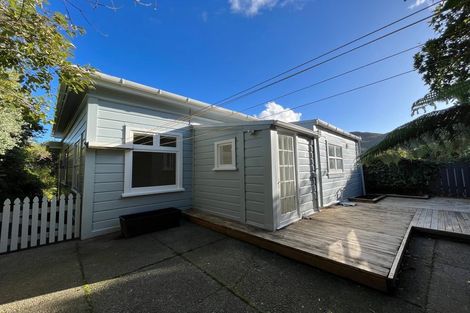 Photo of property in 36a Awarua Street, Ngaio, Wellington, 6035