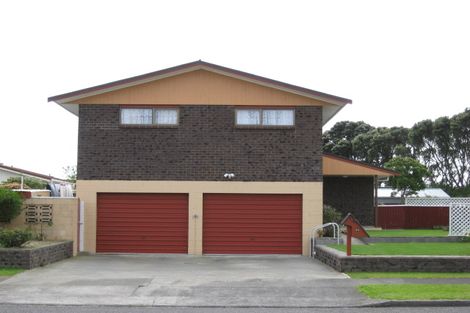 Photo of property in 32 Glamis Avenue, Bell Block, New Plymouth, 4312