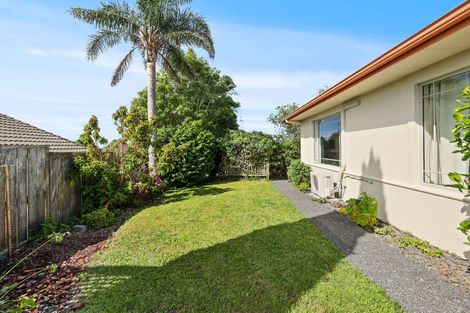 Photo of property in 32 Highfields Terrace, Henderson, Auckland, 0612