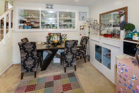 Photo of property in 97 Churton Drive, Churton Park, Wellington, 6037