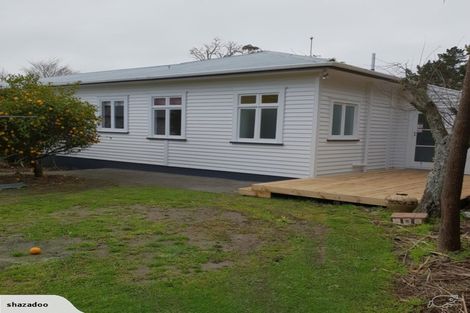 Photo of property in 25 Taupaki Road, Taupaki, Henderson, 0782