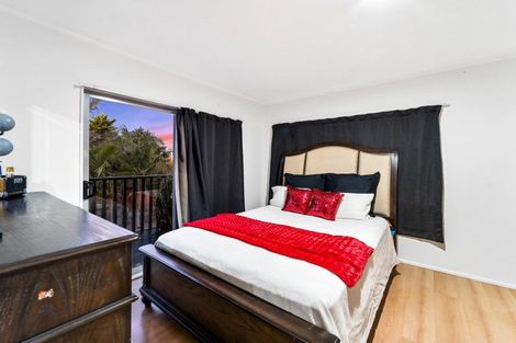 Photo of property in 327 Triangle Road, Massey, Auckland, 0614