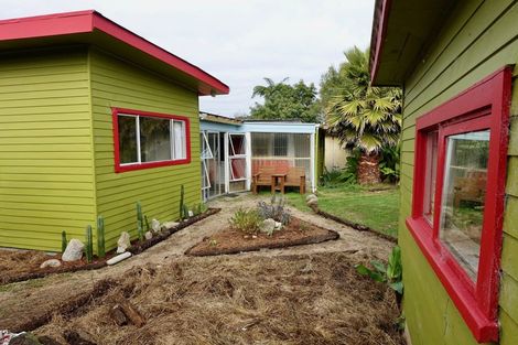 Photo of property in 13 Wharf Road, Karamea, 7893