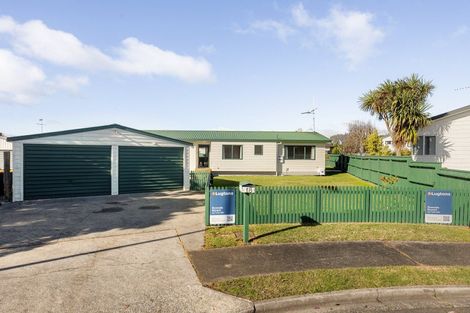 Photo of property in 18 Rosehill Place, Nawton, Hamilton, 3200