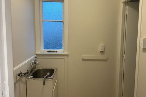 Photo of property in 63 Golf Road, New Lynn, Auckland, 0600