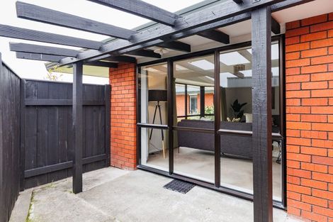 Photo of property in 22 Colonial Place, Kelvin Grove, Palmerston North, 4414