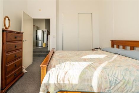 Photo of property in Stadium Garden Flats, 209/107 Thorndon Quay, Pipitea, Wellington, 6011