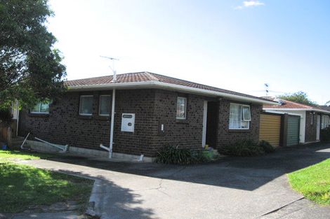 Photo of property in 2/28 Highland Park Drive, Highland Park, Auckland, 2010