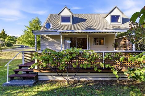 Photo of property in 3 Rangimoana Avenue, Motuoapa, 3382