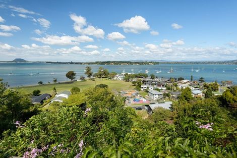 Photo of property in 87 Harbour View Road, Omokoroa, 3114