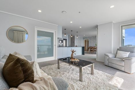 Photo of property in 12/72e Devonport Road, Tauranga, 3110
