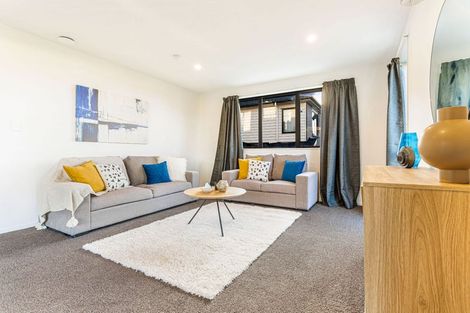 Photo of property in 16 Eric Gifford Drive, Ranui, Auckland, 0612