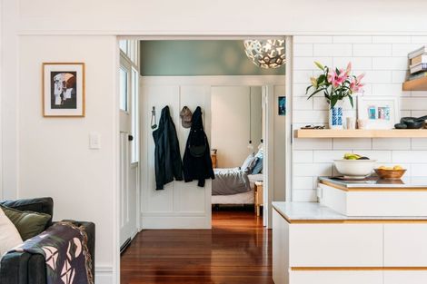 Photo of property in 67 Sar Street, Wadestown, Wellington, 6012