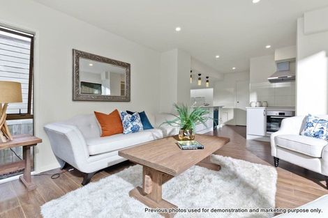 Photo of property in 2/51 Seaton Road, Murrays Bay, Auckland, 0630