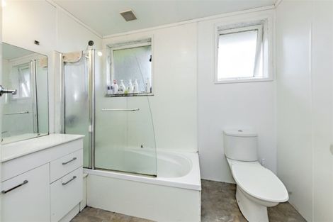 Photo of property in 160 Tennessee Avenue, Mangere East, Auckland, 2024