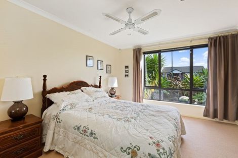 Photo of property in 34 Fleetwood Drive, Henderson, Auckland, 0612