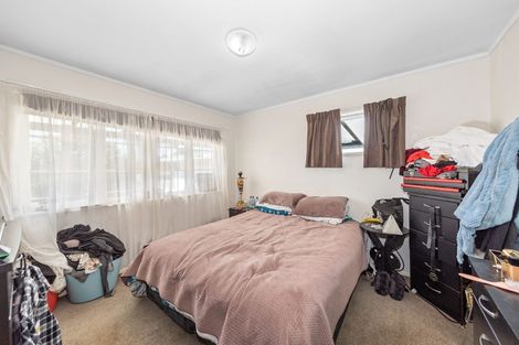 Photo of property in 18 School Road, Riverhead, 0820