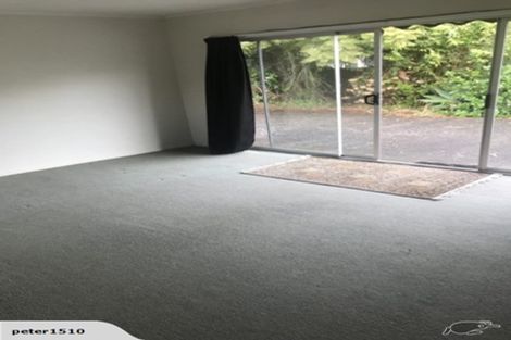 Photo of property in 2/32 Eastern Beach Road, Eastern Beach, Auckland, 2012