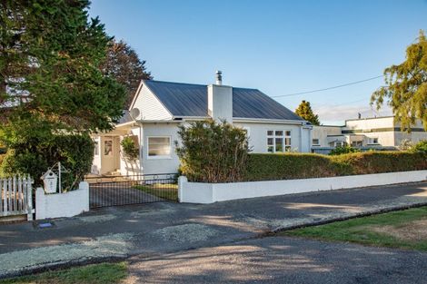 Photo of property in 3 Mckenzie Terrace, Carterton, 5713