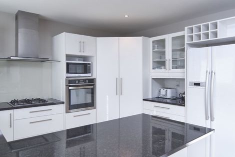 Photo of property in 94b Picton Avenue, Riccarton, Christchurch, 8011