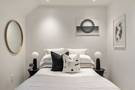 Photo of property in 33 Craig Road, Milford, Auckland, 0620