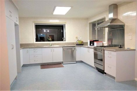 Photo of property in 9 Acacia Avenue, Maungaraki, Lower Hutt, 5010