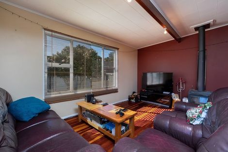 Photo of property in 120 Renown Road, Raumati South, Paraparaumu, 5032
