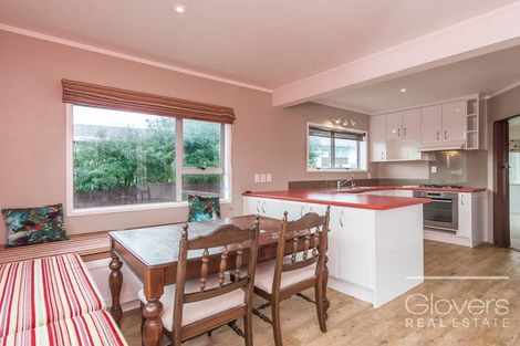 Photo of property in 2/4214a Great North Road, Glendene, Auckland, 0602