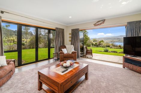 Photo of property in 297 Spencer Road, Lake Tarawera, Rotorua, 3076