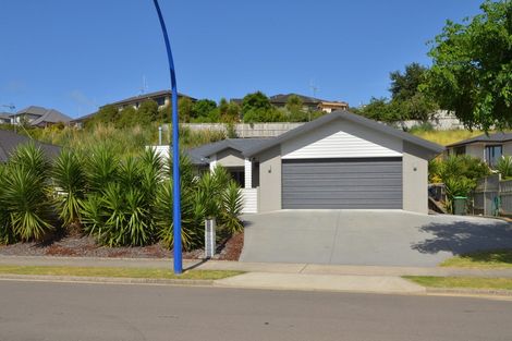 Photo of property in 120 Castlewold Drive, Bethlehem, Tauranga, 3110