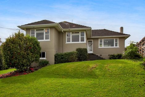 Photo of property in 184 Seaview Road, Westown, New Plymouth, 4310