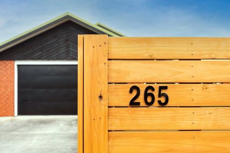 Photo of property in 265 Queenspark Drive, Parklands, Christchurch, 8083