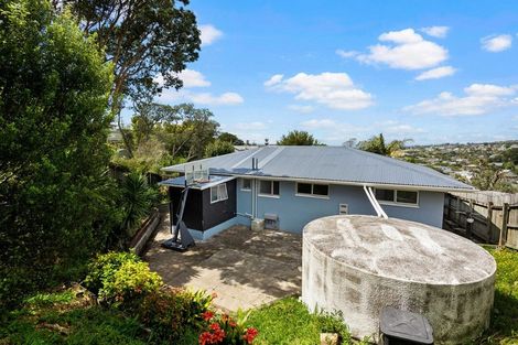 Photo of property in 22 John Road, Stanmore Bay, Whangaparaoa, 0932