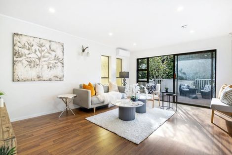 Photo of property in 1/94 Glamorgan Drive, Torbay, Auckland, 0630