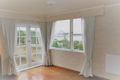 Photo of property in 2a Hoskins Avenue, Hillsborough, Auckland, 1042