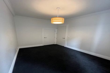 Photo of property in 18 Portland Crescent, Thorndon, Wellington, 6011