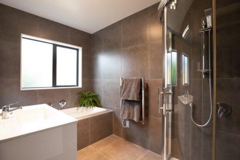 Photo of property in 19 Yatterina Avenue, Takanini, 2112