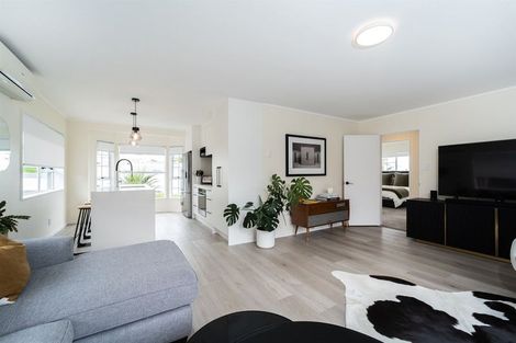 Photo of property in 35a Stanley Avenue, Milford, Auckland, 0620