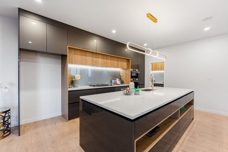 Photo of property in 17 Manawanui Way, Orewa, 0931