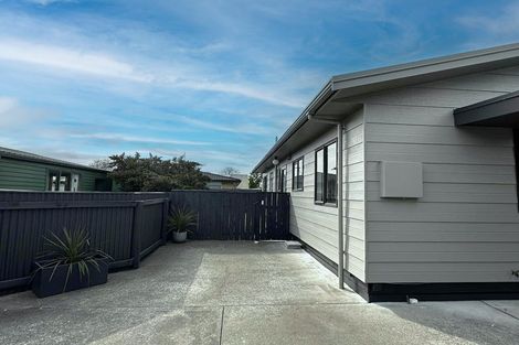 Photo of property in 19a Howard Road, Taradale, Napier, 4112