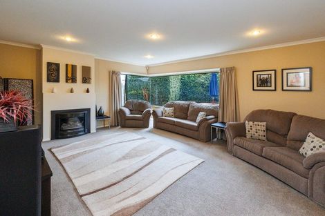 Photo of property in 36 Tennyson Avenue, Kelvin Grove, Palmerston North, 4414
