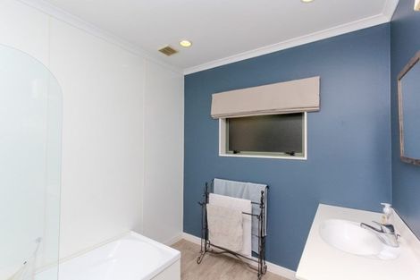 Photo of property in 13 Cyrus Street, Whalers Gate, New Plymouth, 4310