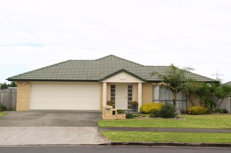 Photo of property in 17 Trovare Place, Golflands, Auckland, 2013