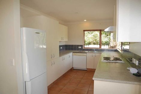 Photo of property in 72 Hinemoa Street, Paraparaumu, 5032